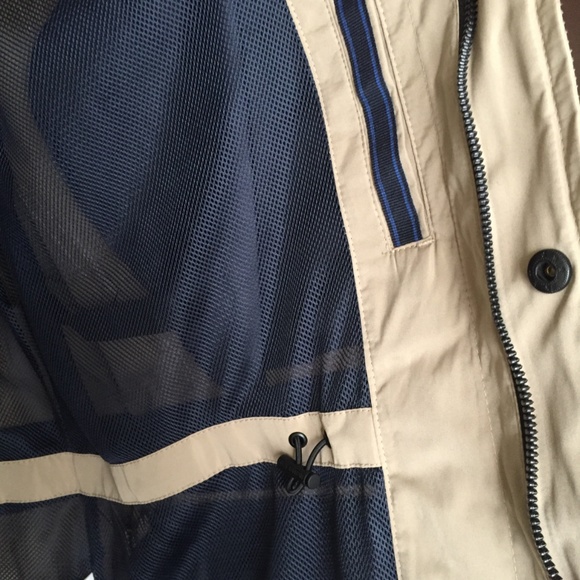 Michael Kors Beige Color Rain Jacket, Size L - Picture 8 of 8